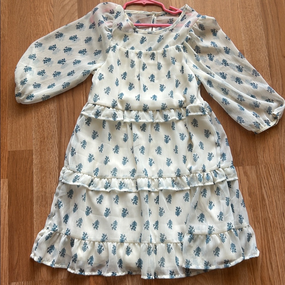 Girls cream dress 7/8. pet free smoke free home Open to offers
